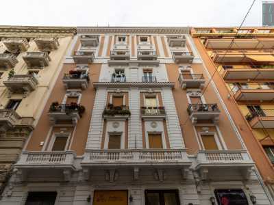 Ma anche dei ristoranti �Ceralacca� e �Perbacco� situati al piano terra di un eclettico palazzo bianco e rosa realizzato da Vincenzo Danisi nel 1928
